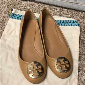 Tory Burch flats in excellent used condition.